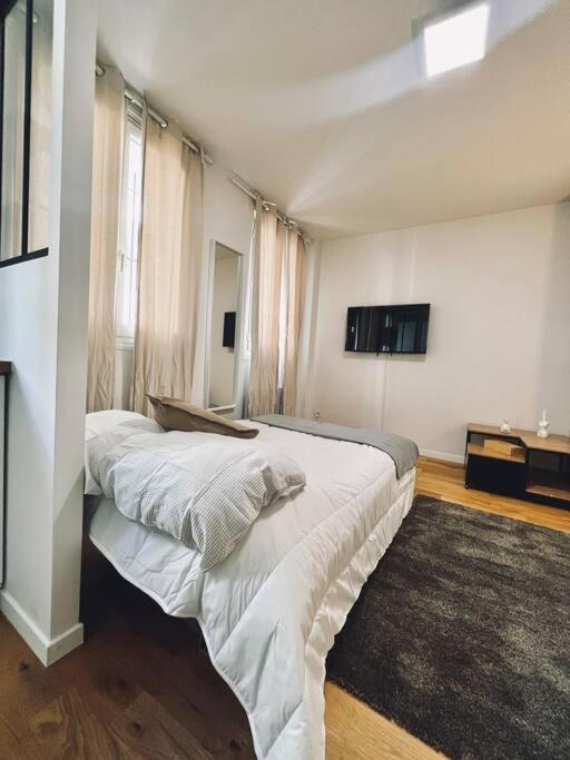 Appartement Tres Beau Studio Refait A Neuf 2 à Saint-Ouen  Extérieur photo