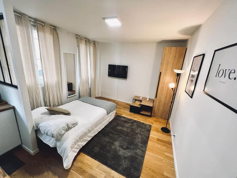 Appartement Tres Beau Studio Refait A Neuf 2 à Saint-Ouen  Extérieur photo