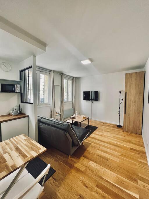 Appartement Tres Beau Studio Refait A Neuf 2 à Saint-Ouen  Extérieur photo
